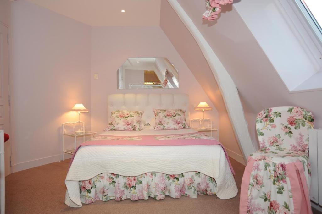 Le Vieux Pressoir Bed & Breakfast Pont-Évêque Eksteriør bilde
